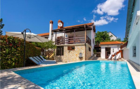 Amazing Home In Risika With Private Swimming Pool, Can Be Inside Or Outside